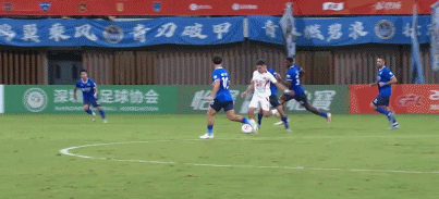 dg, 主裁出示红
